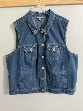 Dressbarn Blue Studded Sleeveless Denim Vest Front & Side pockets 3X